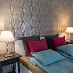 Gaya Apartments